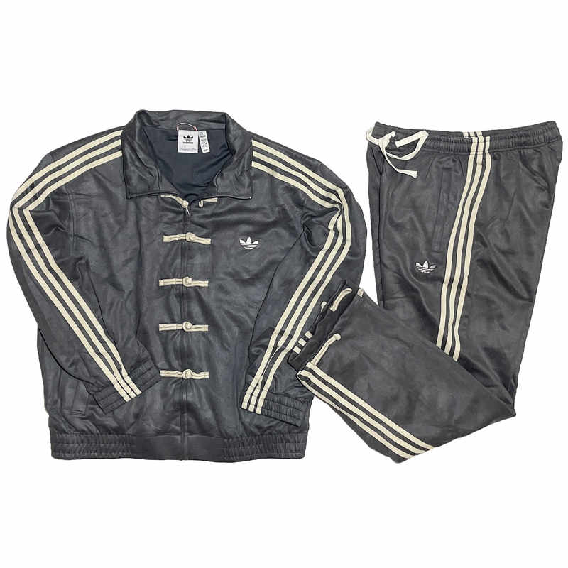 Спортивный костюм Adidas Tang серый в магазине Випкросс | Москва