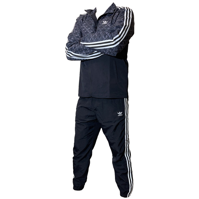 Спортивный костюм Adidas Multi Wind черный в магазине Випкросс | Москва